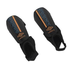 Umbro, Spirito Guard W/Ankle Sock, Black/Orange Pop/Petrol Blue